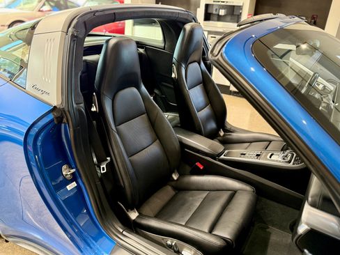 Used 2017 Porsche 911 Targa 4S image 38