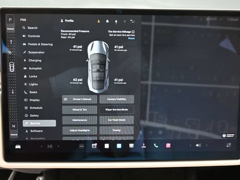 Used 2022 Tesla Model S AWD/4WD image 24