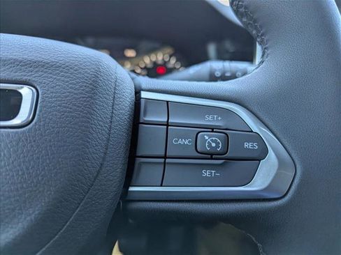 New 2026 Jeep Compass Latitude image 14