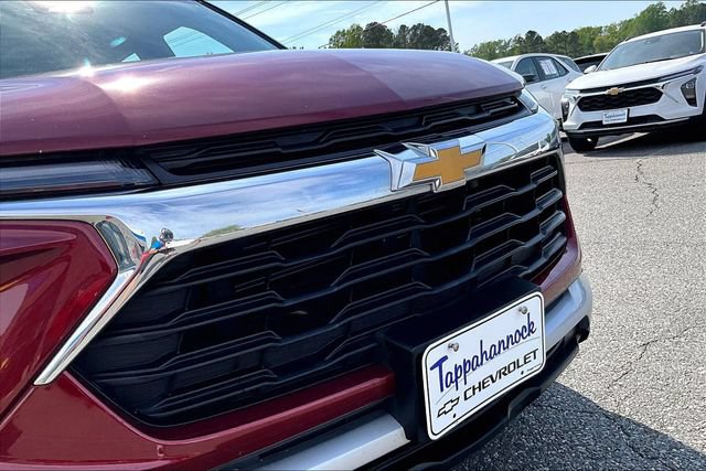 Used 2025 Chevrolet TrailBlazer LT AWD/4WD image 31