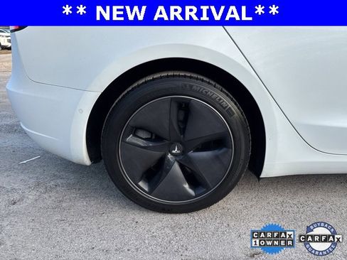 Used 2019 Tesla Model 3 Standard Range Plus image 19