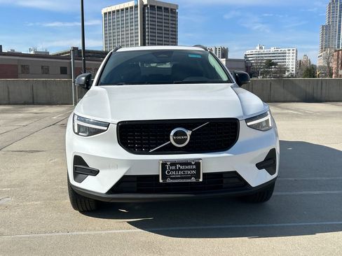 New 2026 Volvo XC40 B5 Core w/ Protection Package Premier image 6