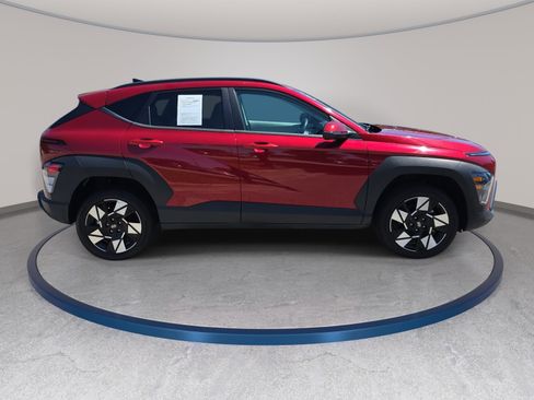 Used 2024 Hyundai Kona SEL AWD/4WD image 4