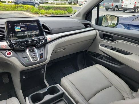 Used 2024 Honda Odyssey EX-L image 12