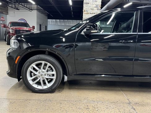 Used 2023 Dodge Durango GT image 5