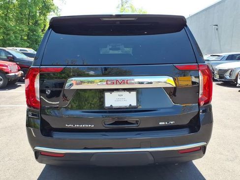 Used 2023 GMC Yukon SLT w/ SLT Premium Package AWD/4WD image 5
