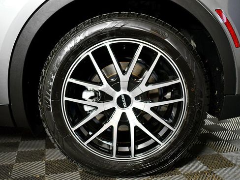 Used 2023 Toyota Crown Platinum image 52