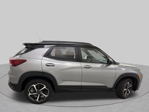 Used 2023 Chevrolet TrailBlazer RS FWD image 6