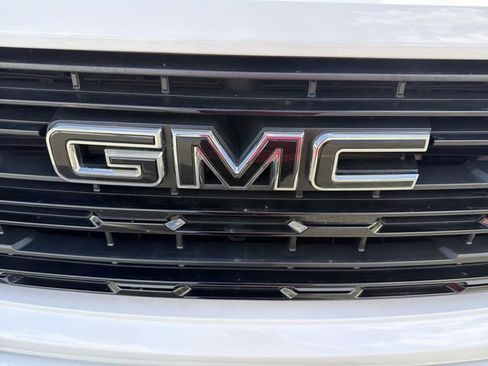 Used 2022 GMC Sierra 1500 Elevation AWD/4WD image 32