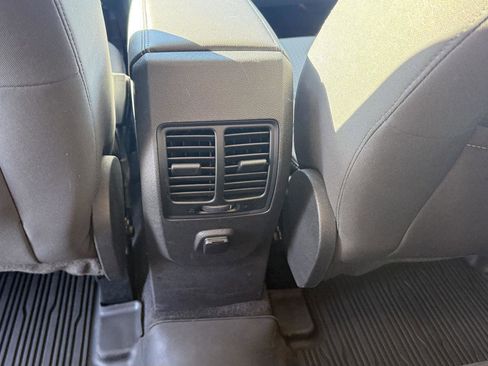 Used 2018 Ford Escape SE image 27