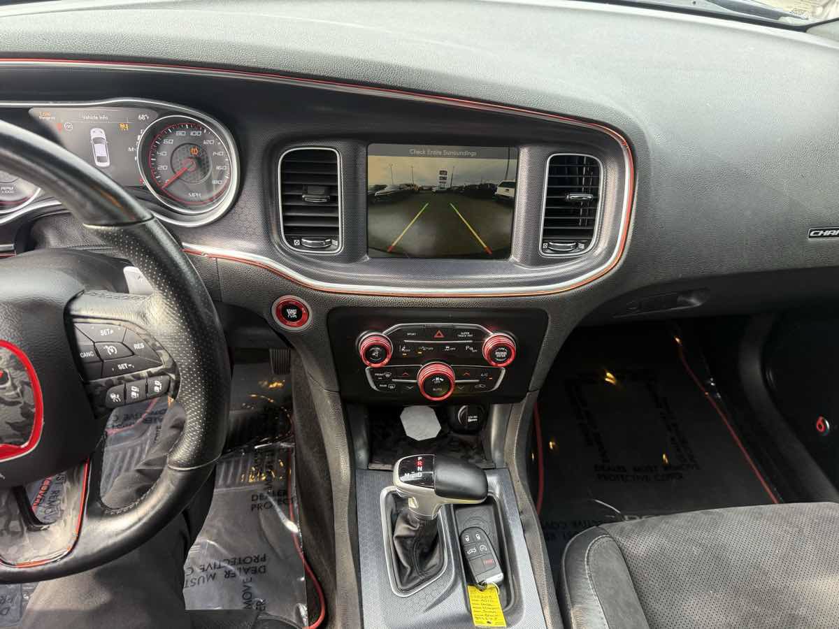 Used 2015 Dodge Charger R/T Scat Pack w/ Technology Group RWD image 8