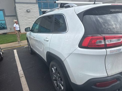 Used 2018 Jeep Cherokee Limited FWD image 5