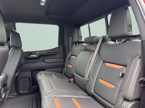 Used 2023 GMC Sierra 1500 AT4 w/ AT4 Preferred Package AWD/4WD image 17