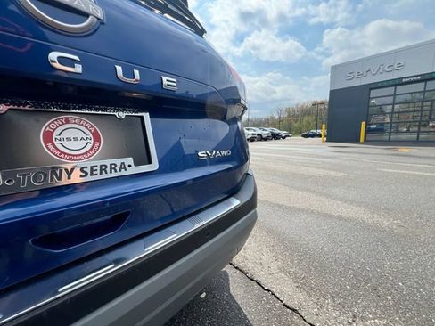 Used 2023 Nissan Rogue SV AWD/4WD image 25