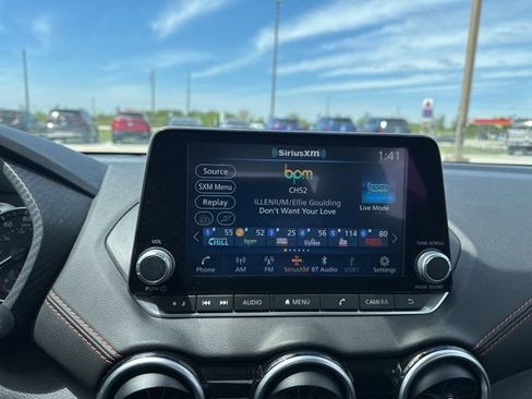 Used 2025 Nissan Sentra SR w/ SR Premium Package FWD image 20