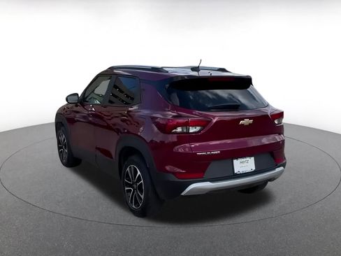 Used 2025 Chevrolet TrailBlazer LT image 11