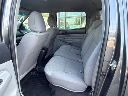 Used 2012 Toyota Tacoma 4x4 Double Cab w/ SR5 Pkg image 14