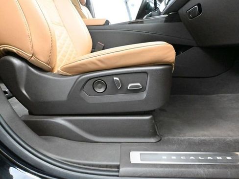 Used 2022 Cadillac Escalade Premium Luxury w/ Touring Package image 59