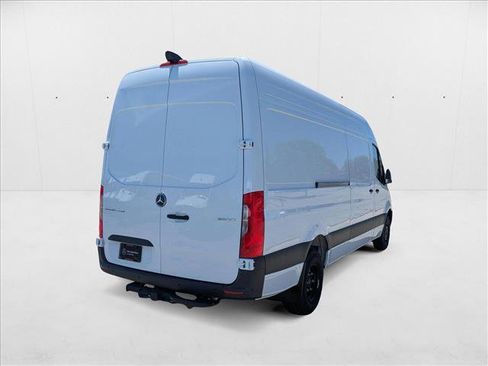 New 2025 Mercedes-Benz Sprinter 3500 image 2