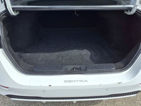 Used 2024 Nissan Sentra S FWD image 19