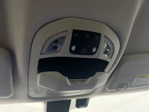 Used 2017 Chrysler Pacifica Touring-L image 78