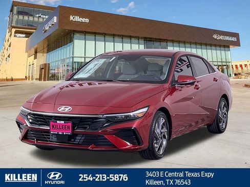 New 2025 Hyundai Elantra Limited image 3