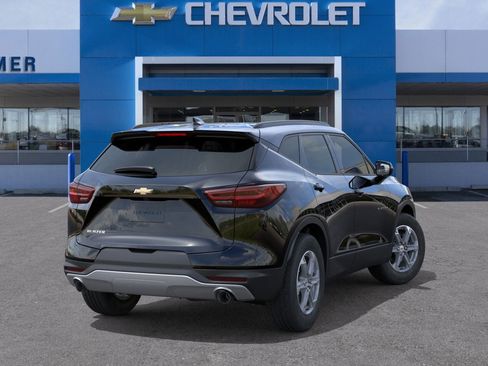 New 2026 Chevrolet Blazer LT image 4