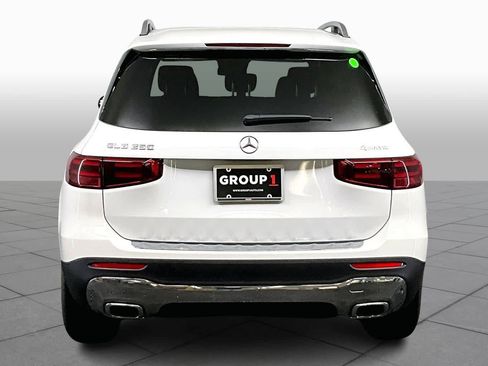 New 2026 Mercedes-Benz GLB 250 4MATIC image 5