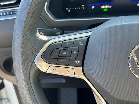 Used 2022 Volkswagen Tiguan S image 25