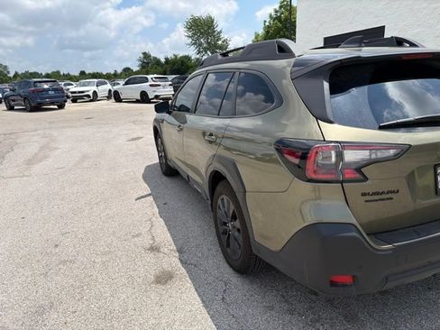 Used 2025 Subaru Outback Onyx Edition AWD/4WD image 7