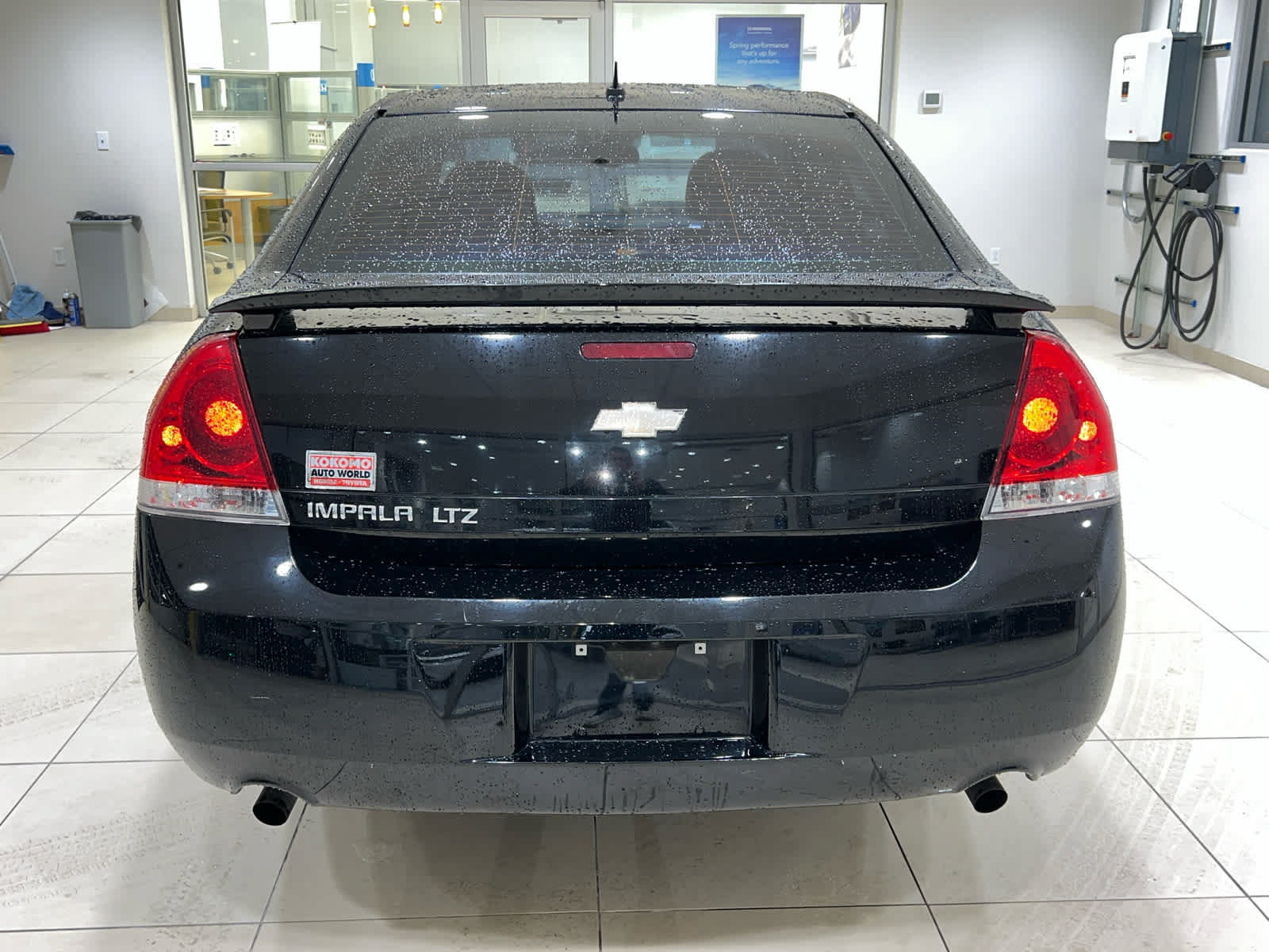 Used 2013 Chevrolet Impala LTZ FWD image 8