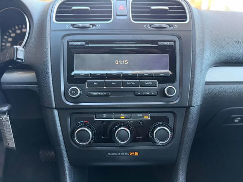 Used 2012 Volkswagen Golf 2-Door image 25