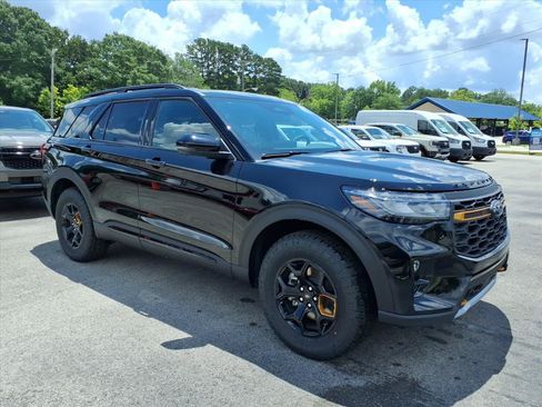 New 2026 Ford Explorer Tremor w/ Tremor Ultimate Package AWD/4WD image 6