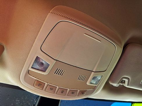 Used 2022 Ford Edge SE w/ Black Appearance Package image 29