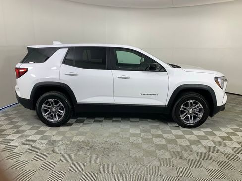 New 2026 GMC Terrain Elevation image 9
