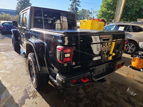 Used 2023 Jeep Gladiator Rubicon w/ Safety Group AWD/4WD image 4