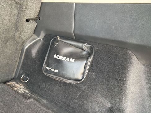 Used 2021 Nissan Rogue SV w/ Premium Package FWD image 9