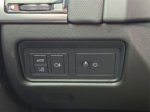 Used 2020 Jaguar F-TYPE Coupe image 22