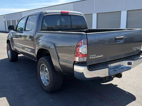 Used 2013 Toyota Tacoma PreRunner w/ SR5 Pkg RWD image 3