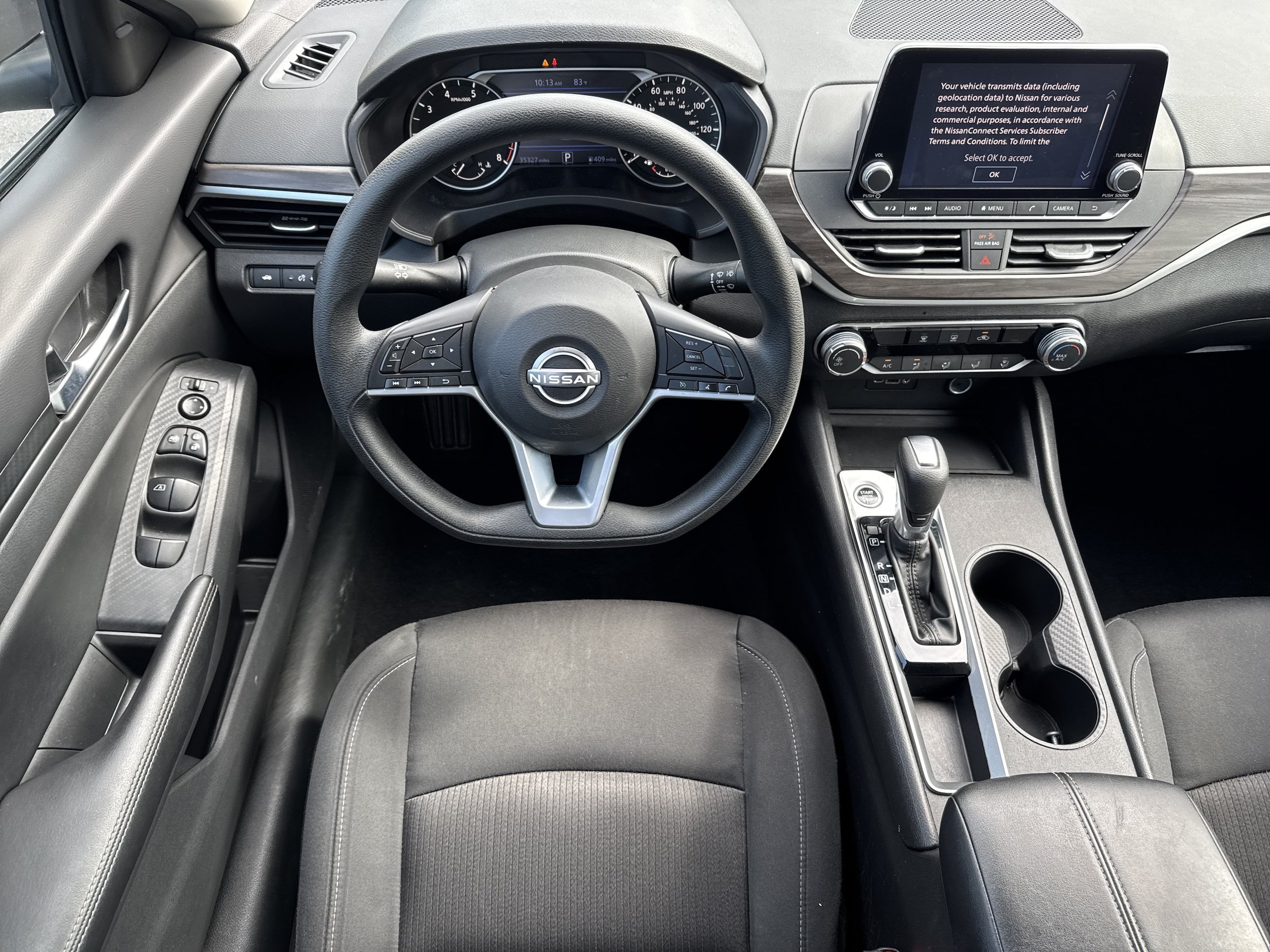 Used 2025 Nissan Altima 2.5 SV FWD image 16