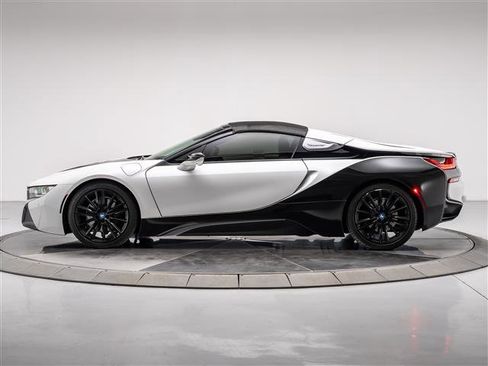 Used 2019 BMW i8 image 10