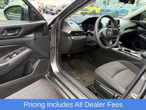 Used 2023 Nissan Altima 2.5 S FWD image 16