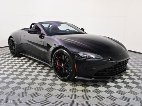 Used 2023 Aston Martin V8 Vantage Roadster image 14