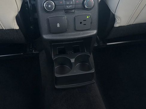 Used 2018 Ford Explorer Platinum image 45
