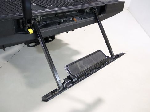 Used 2023 Ford F250 Lariat w/ Lariat Ultimate Package image 22