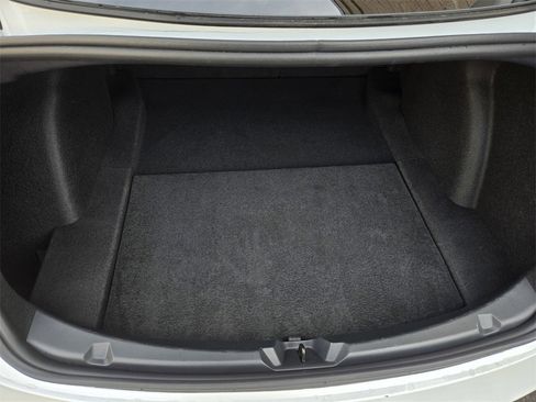 Used 2023 Tesla Model 3 Standard Range image 21