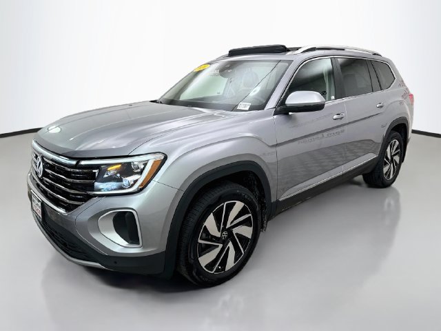 Used 2024 Volkswagen Atlas SEL AWD/4WD image 3