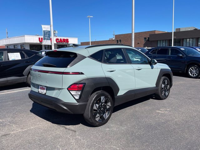 Used 2024 Hyundai Kona SEL w/ Convenience Package AWD/4WD image 3