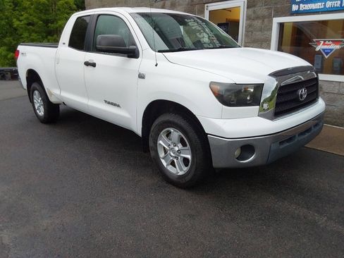 Used 2007 Toyota Tundra SR5 AWD/4WD image 2