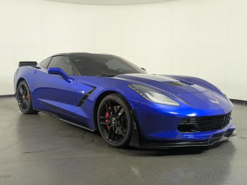 Used 2014 Chevrolet Corvette Stingray Coupe w/ 3LT Preferred Equipment Group RWD image 2